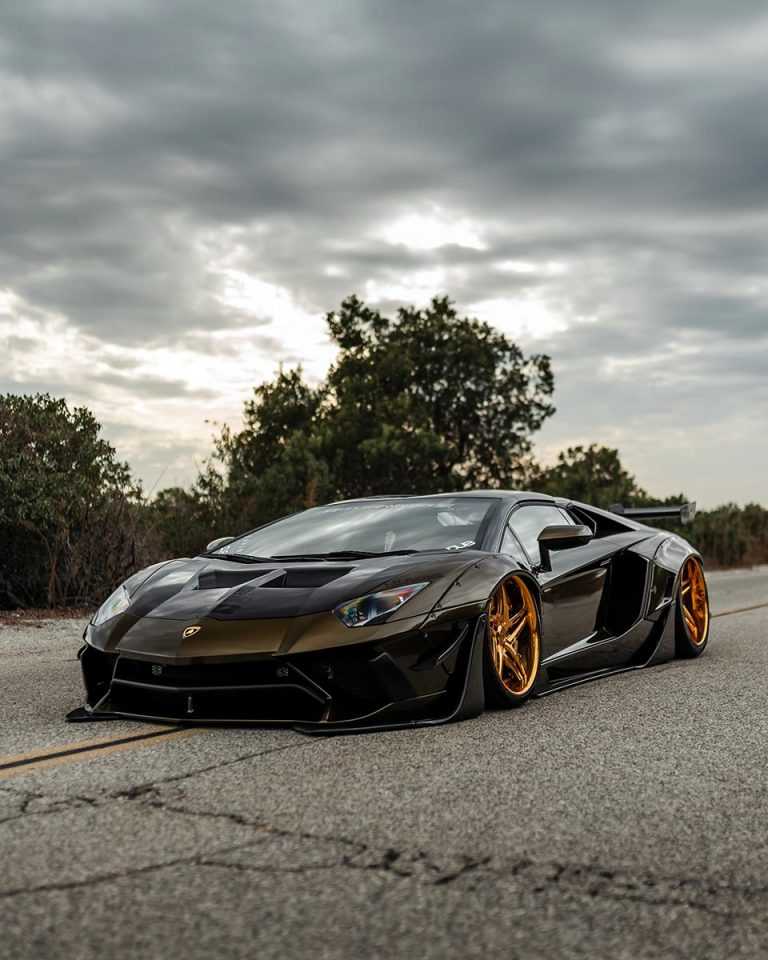 INOZETEK LAMBORGHINI AVENTADOR – SUPERGLOSS MIDNIGHT GOLD - Inozetek Europe